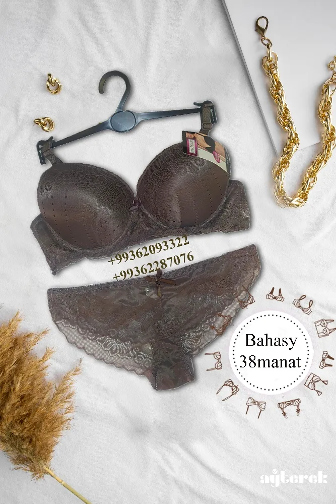 Белдік киген ескі лесбиянкалар